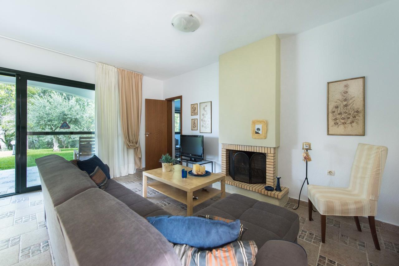 #Luxlikehome - Kriopigi Pines By The Sea Екстер'єр фото